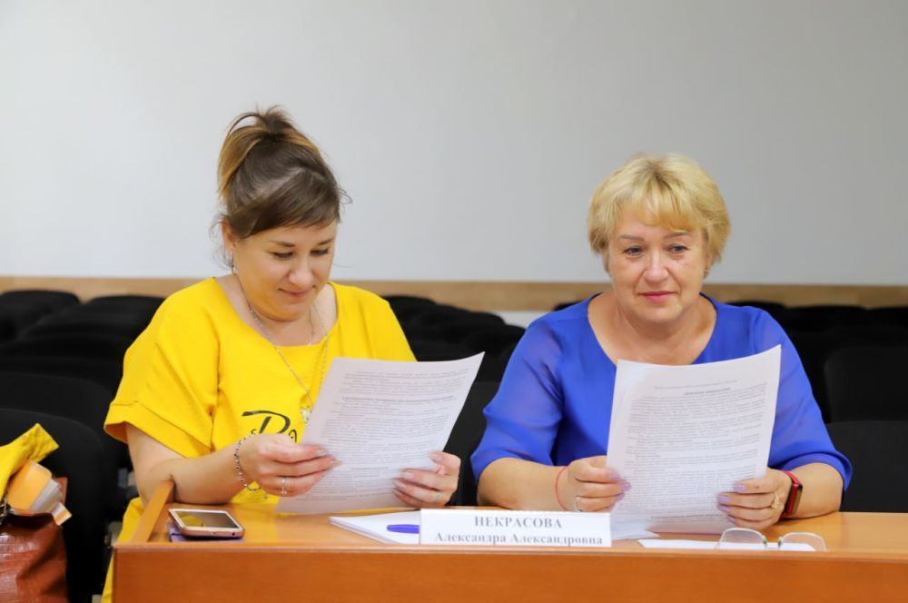 В рамках Недели правовой помощи в администрации Бахчисарайского района специалисты профильных ведомств оказали бесплатную квалифицированную юридическую помощь обратившимся гражданам В рамках Недели правовой помощи в администрации Бахчисарайского района специалисты профильных ведомств оказали бесплатную квалифицированную юридическую помощь обратившимся гражданам