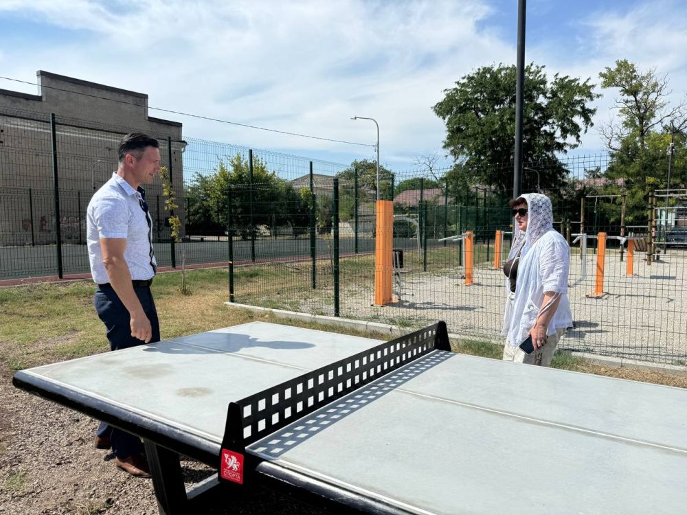 Александр Дудинов: В Черноморском районе установят 5 теннисных антивандальных столов