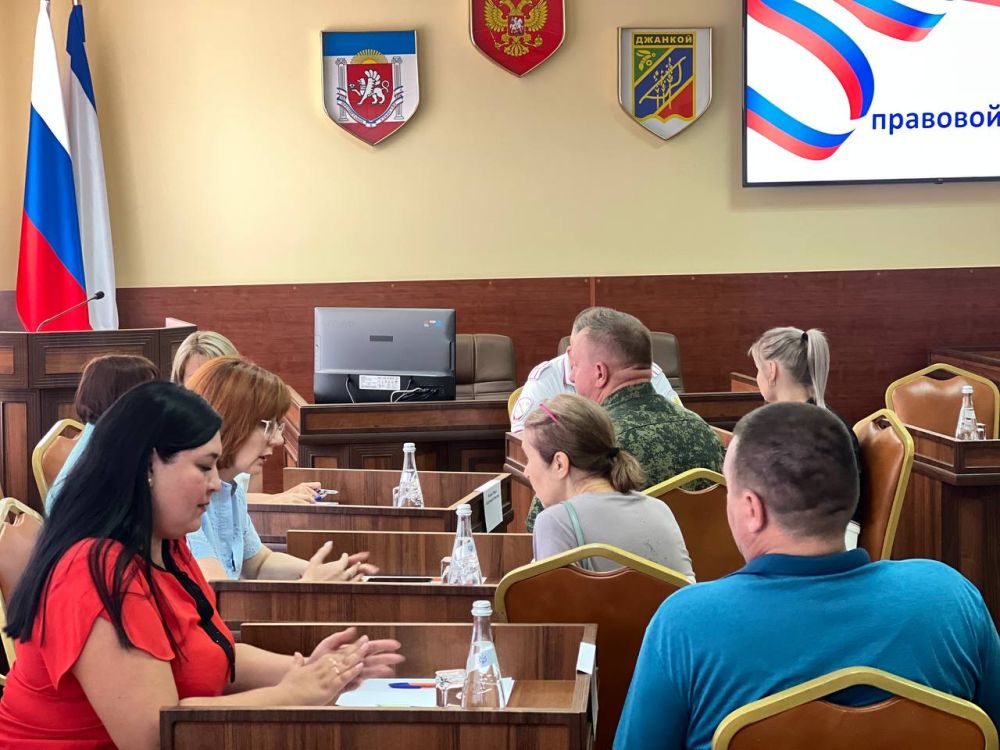 Игорь Ивин: В рамках Недели правовой помощи сегодня в Джанкое прошёл Единый день оказания бесплатной юридической помощи Игорь Ивин: В рамках Недели правовой помощи сегодня в Джанкое прошёл Единый день оказания бесплатной юридической помощи