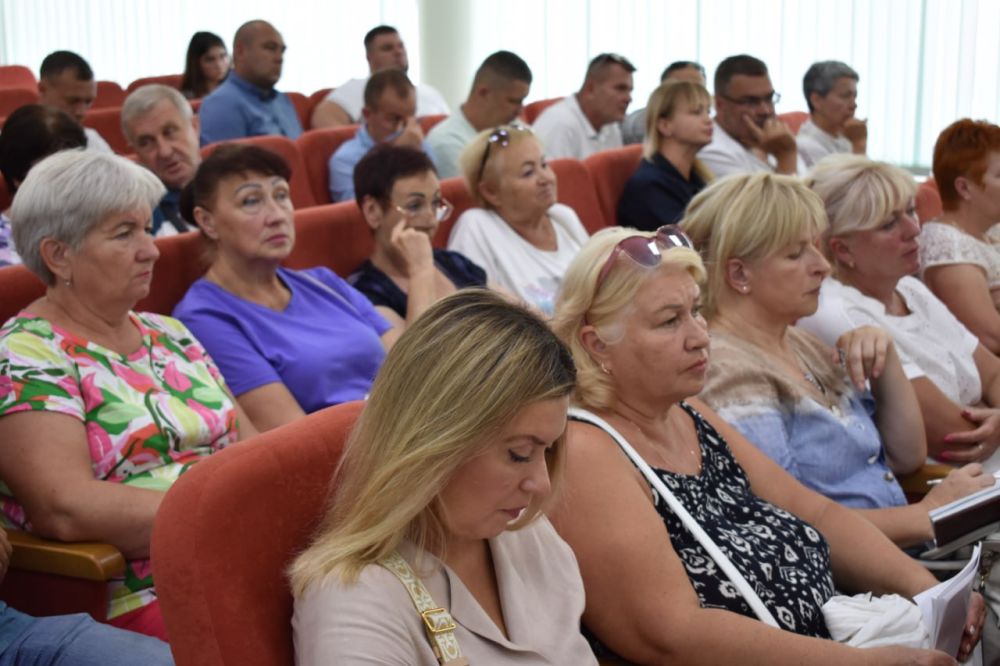 Галина Огнёва: Сегодня в Администрации города состоялось рабочее совещание по вопросам содержания жилого фонда с участием... Галина Огнёва: Сегодня в Администрации города состоялось рабочее совещание по вопросам содержания жилого фонда с участием...