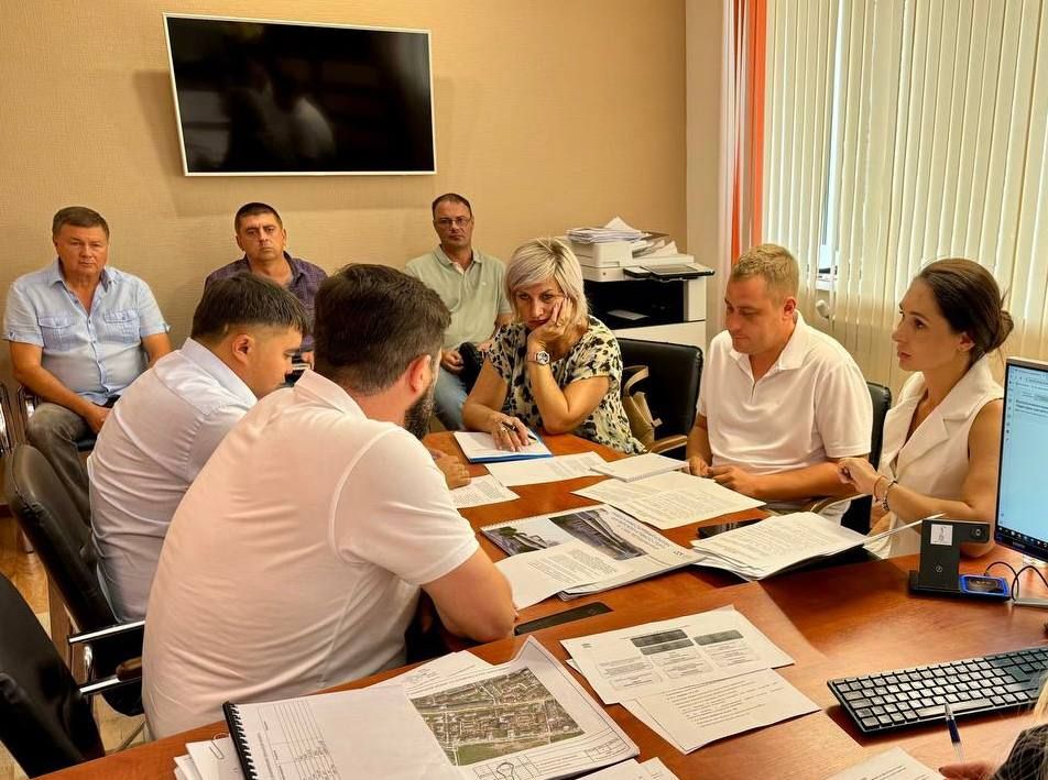 Шериф Османов: Провел выездное совещание в городе Саки по вопросу реализации проекта с применением механизма... Шериф Османов: Провел выездное совещание в городе Саки по вопросу реализации проекта с применением механизма...