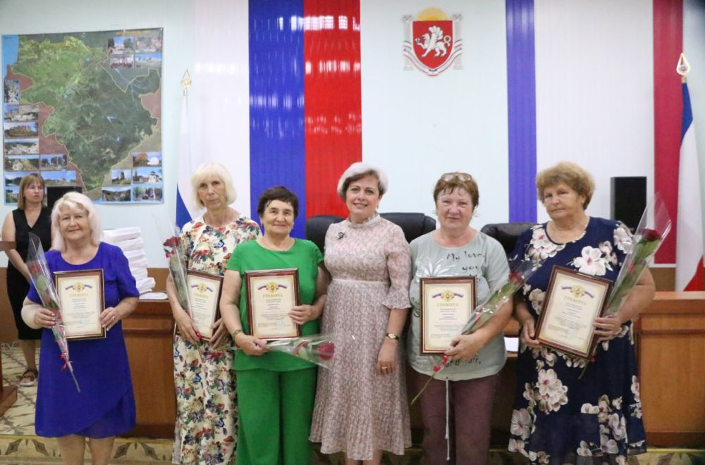 В администрации Бахчисарайского района прошло итоговое заседание районного совета ветеранов В администрации Бахчисарайского района прошло итоговое заседание районного совета ветеранов