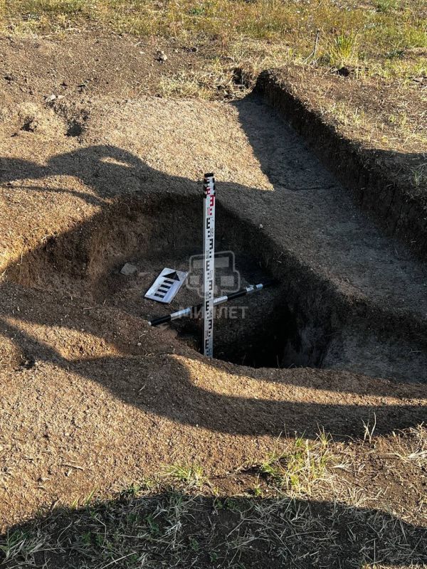 Крымские студенты-историки начали практику в «Городище Солхат XIII-XVIII вв.» Крымские студенты-историки начали практику в «Городище Солхат XIII-XVIII вв.»