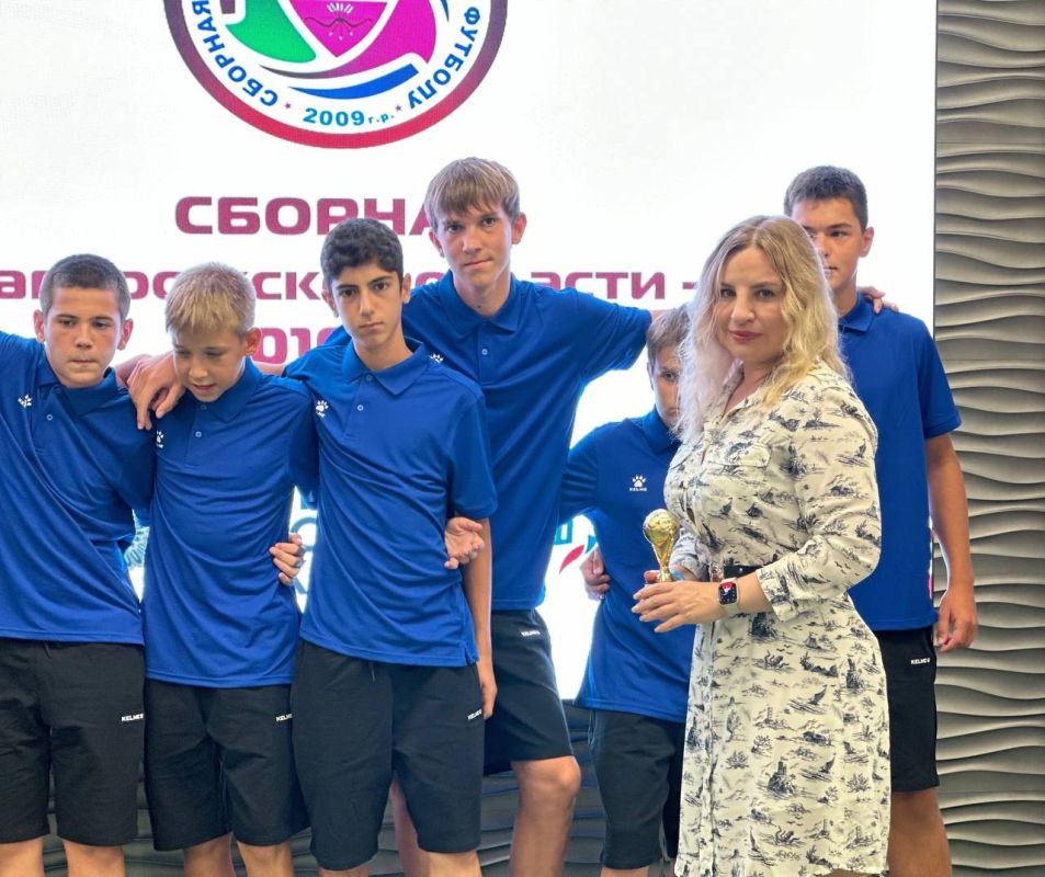 Ольга Торубарова: Команда КОР ( Училище Олимпийского Резерва Республики Крым, Краснолесье) стала победителем второго этапа объединенного чемпионата по футболу «СОДРУЖЕСТВО» среди юношей 2009- 2010 гг рождения U-15 Ольга Торубарова: Команда КОР ( Училище Олимпийского Резерва Республики Крым, Краснолесье) стала победителем второго этапа объединенного чемпионата по футболу «СОДРУЖЕСТВО» среди юношей 2009- 2010 гг рождения U-15