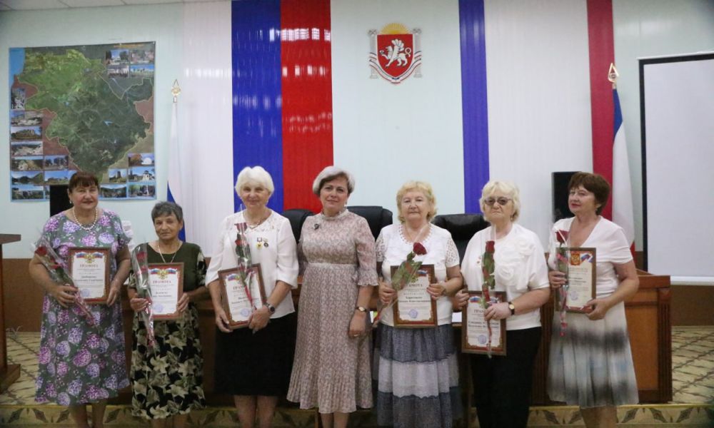 В администрации Бахчисарайского района прошло итоговое заседание районного совета ветеранов В администрации Бахчисарайского района прошло итоговое заседание районного совета ветеранов
