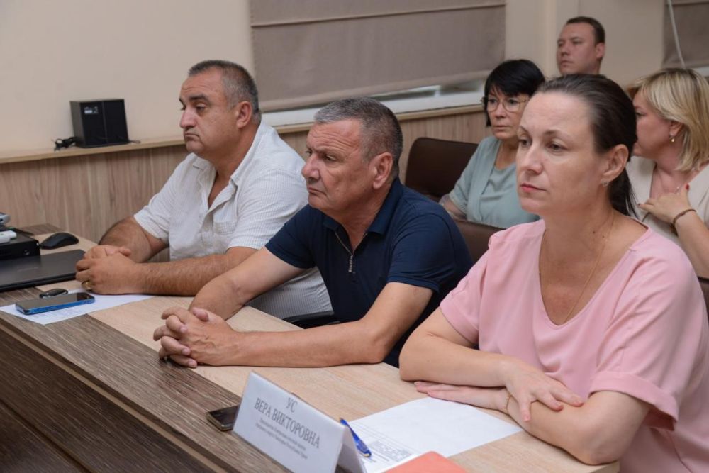 Эммилия Леонова: Провела заседание внеочередной 89 сессии Евпаторийского городского совета Эммилия Леонова: Провела заседание внеочередной 89 сессии Евпаторийского городского совета