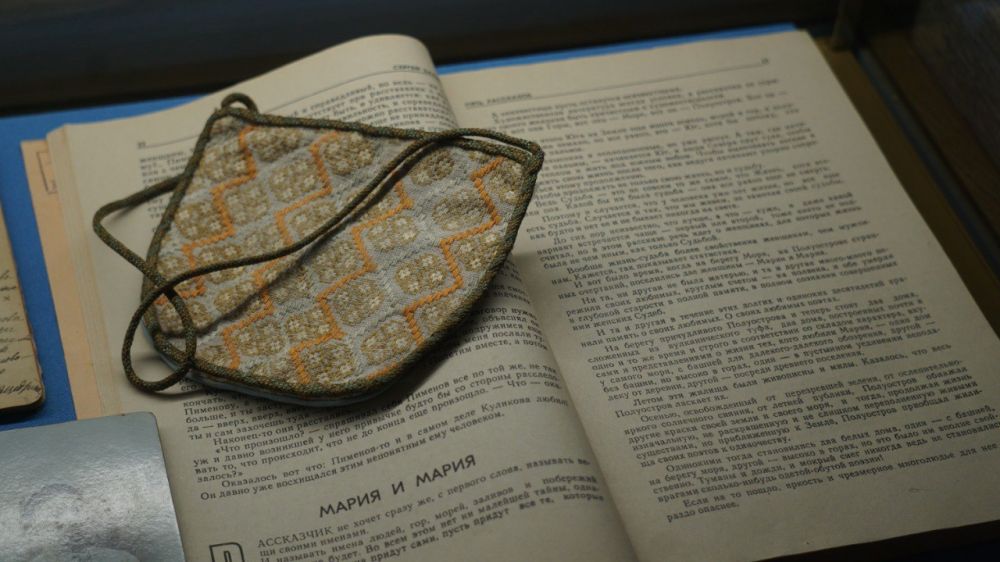 «На портреты свои не похож...» – новый межмузейный выставочный проект, созданный совместно с музеем-заповедником «Киммерия М.А. Волошина» «На портреты свои не похож...» – новый межмузейный выставочный проект, созданный совместно с музеем-заповедником «Киммерия М.А. Волошина»