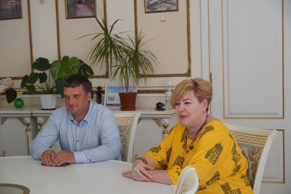 #с_праздником. В канун Дня рыбака сотрудников керченских предприятий и ветеранов рыбохозяйственной отрасли Керчи поздравили власти города #с_праздником. В канун Дня рыбака сотрудников керченских предприятий и ветеранов рыбохозяйственной отрасли Керчи поздравили власти города