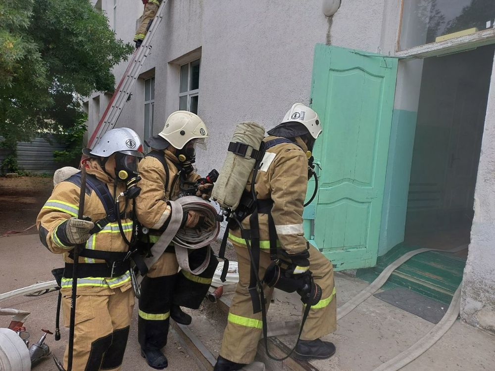 Пожарно-тактические учения в Джанкойском районе Пожарно-тактические учения в Джанкойском районе