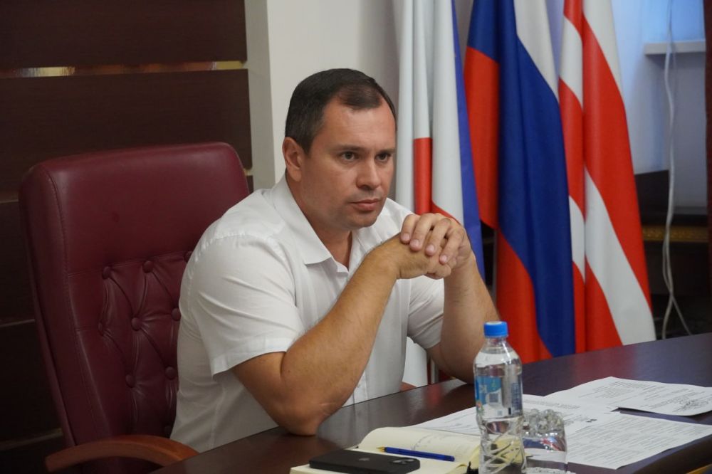 #городские_новости. Олег КАТОРГИН провел аппаратное совещание с участием главы муниципального образования Ольги СОЛОДИЛОВОЙ, заместителей главы администрации, начальников департаментов и управлений #городские_новости. Олег КАТОРГИН провел аппаратное совещание с участием главы муниципального образования Ольги СОЛОДИЛОВОЙ, заместителей главы администрации, начальников департаментов и управлений