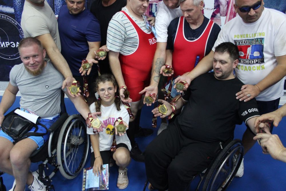 14 июля в Приморском состоялся Всероссийский мастерский турнир «Киммерия» по пауэрлифтингу, силовому двоеборью, приседаниям... 14 июля в Приморском состоялся Всероссийский мастерский турнир «Киммерия» по пауэрлифтингу, силовому двоеборью, приседаниям...