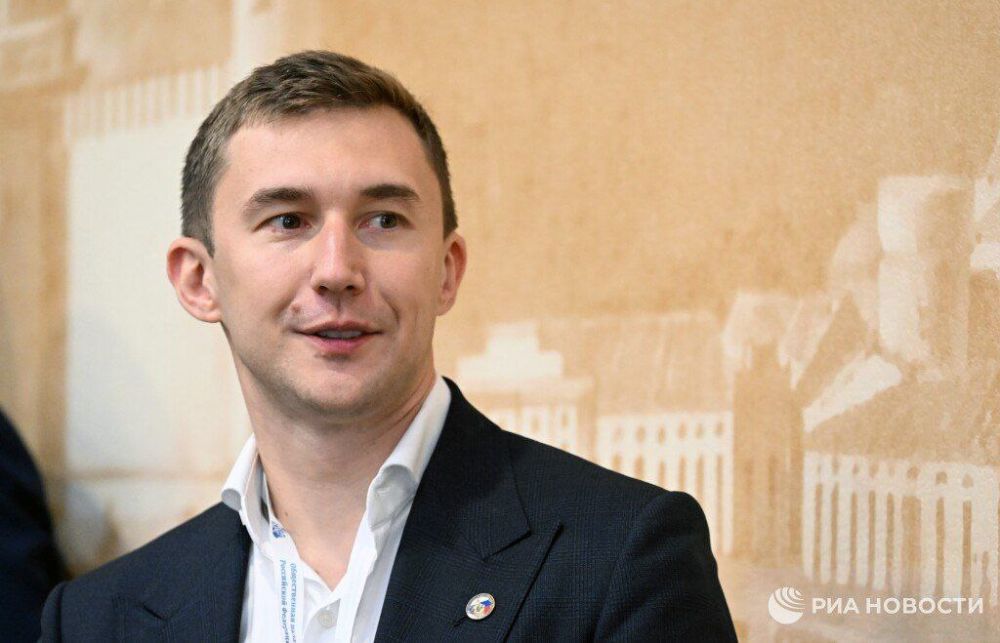 Герой России Юрий Нимченко и гроссмейстер Сергей Карякин станут сенаторами от Крыма в Совете Федерации Герой России Юрий Нимченко и гроссмейстер Сергей Карякин станут сенаторами от Крыма в Совете Федерации