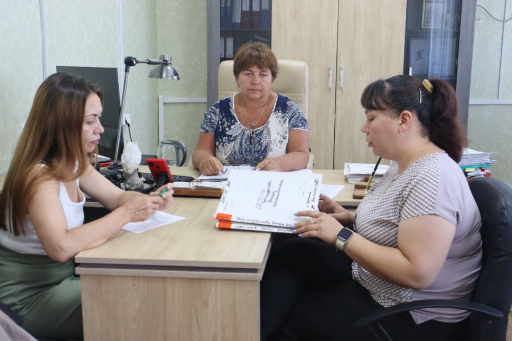 Инна Федоренко: Сегодня состоялось заседание комиссии по оказанию государственной социальной помощи на основании социального контракта гражданам Джанкойского района Инна Федоренко: Сегодня состоялось заседание комиссии по оказанию государственной социальной помощи на основании социального контракта гражданам Джанкойского района
