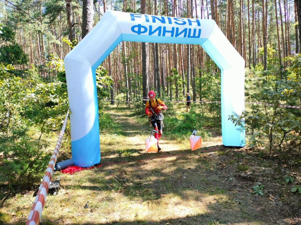 Абсолютными победителями Туристского слета учащихся Союзного государства в 2024 году стали команды из Белгородской области России и Витебской области Беларуси Абсолютными победителями Туристского слета учащихся Союзного государства в 2024 году стали команды из Белгородской области России и Витебской области Беларуси
