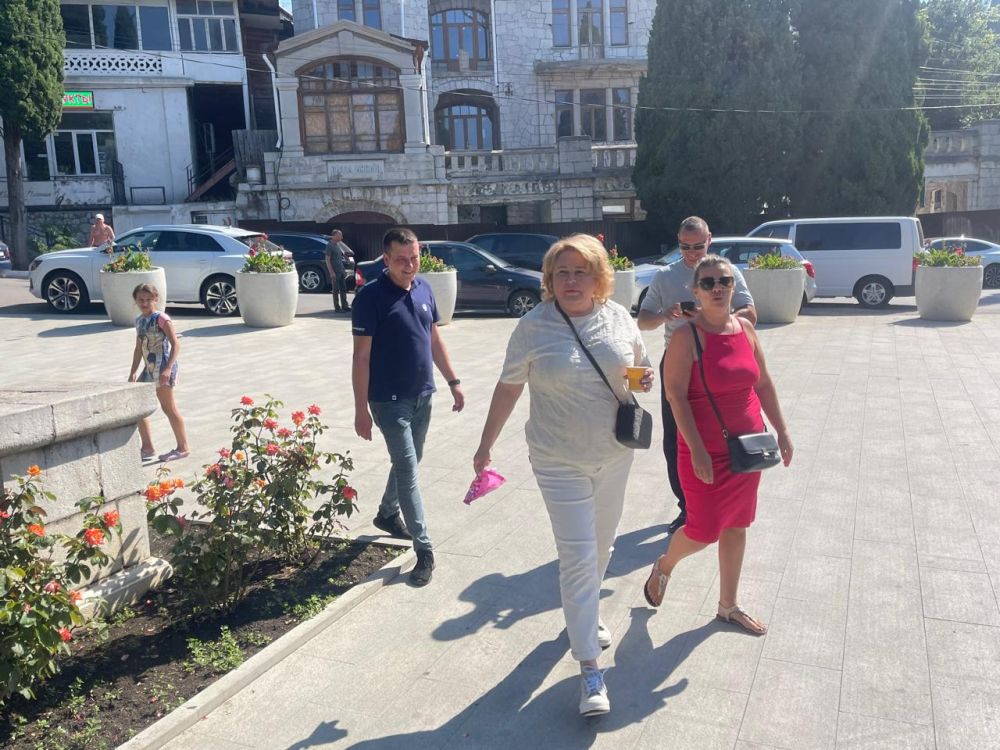 Янина Павленко: Сегодня в работе Симеиз, а, значит, пристальное внимание проблематике этого поселка! Янина Павленко: Сегодня в работе Симеиз, а, значит, пристальное внимание проблематике этого поселка!