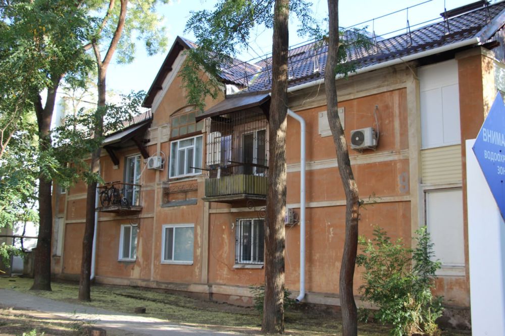 #в_диалоге_с_керчанами. Выездную встречу с жителями провел сегодня во дворе дома №9 по ул. Цибизова. В собрании приняли... #в_диалоге_с_керчанами. Выездную встречу с жителями провел сегодня во дворе дома №9 по ул. Цибизова. В собрании приняли...