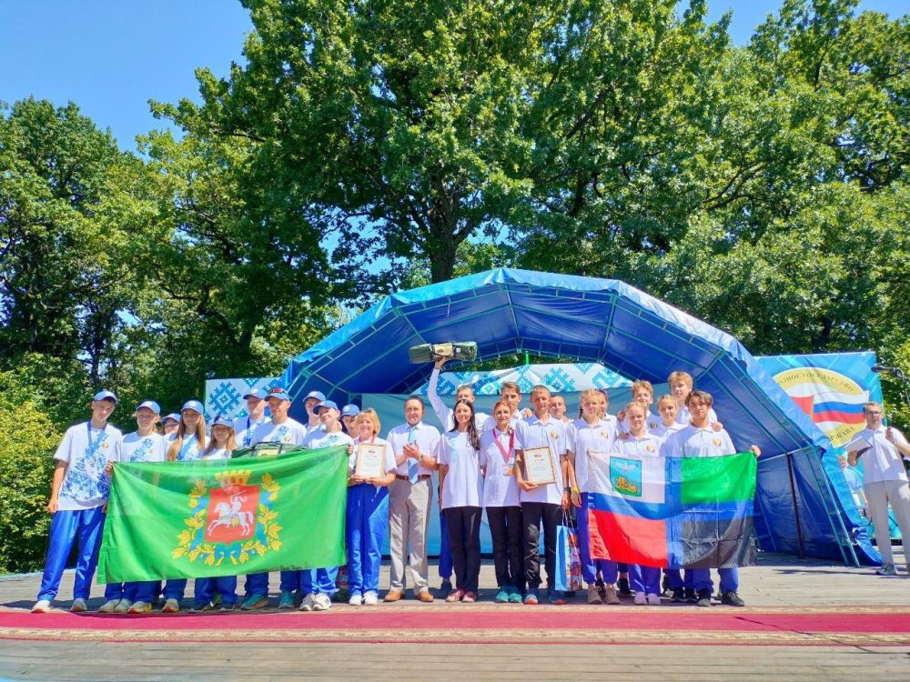 Абсолютными победителями Туристского слета учащихся Союзного государства в 2024 году стали команды из Белгородской области России и Витебской области Беларуси Абсолютными победителями Туристского слета учащихся Союзного государства в 2024 году стали команды из Белгородской области России и Витебской области Беларуси
