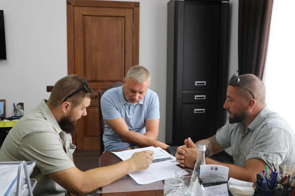 Игорь Ткаченко: Встретился с ребятами из феодосийского мотоклуба Игорь Ткаченко: Встретился с ребятами из феодосийского мотоклуба