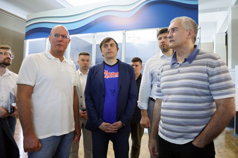 Сергей Аксёнов: Вместе с Заместителем Председателя Правительства Российской Федерации Дмитрием Николаевичем Чернышенко и... Сергей Аксёнов: Вместе с Заместителем Председателя Правительства Российской Федерации Дмитрием Николаевичем Чернышенко и...