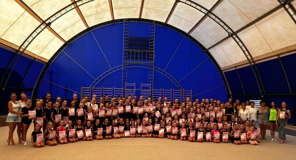 Гимнастка из Ялты Майя Сергеева стала абсолютной победительницей на учебных сборах в городе Саки