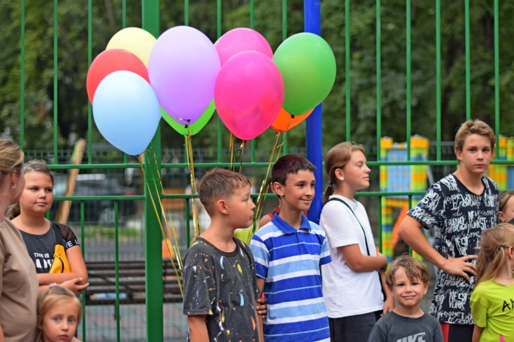 19 июля на улице Семашко, 11, 13, 17 состоялось торжественное открытие двора после завершения работ по благоустройству 19 июля на улице Семашко, 11, 13, 17 состоялось торжественное открытие двора после завершения работ по благоустройству