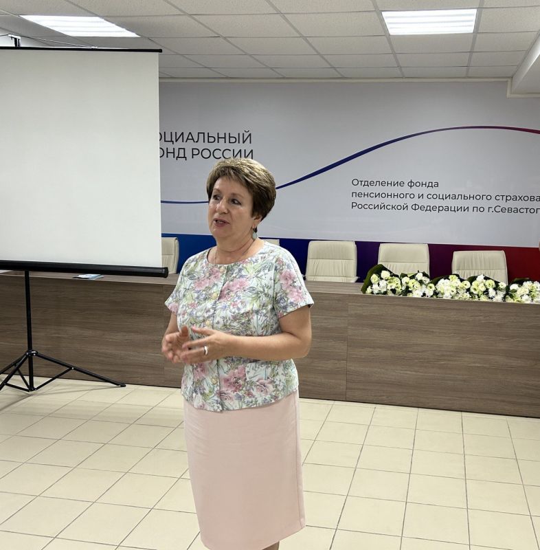 Екатерина Алтабаева: Сегодня вручила Благодарственные письма сенатора сотрудникам регионального отделения Социального Фонда России в Севастополе Екатерина Алтабаева: Сегодня вручила Благодарственные письма сенатора сотрудникам регионального отделения Социального Фонда России в Севастополе