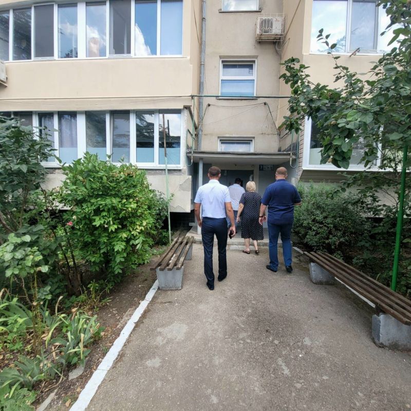 Галина Огнёва: Провела выезд с целью проверки работы управляющих компаний в пгт Галина Огнёва: Провела выезд с целью проверки работы управляющих компаний в пгт