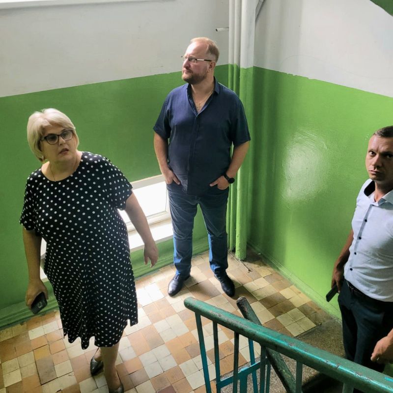 Галина Огнёва: Провела выезд с целью проверки работы управляющих компаний в пгт Галина Огнёва: Провела выезд с целью проверки работы управляющих компаний в пгт