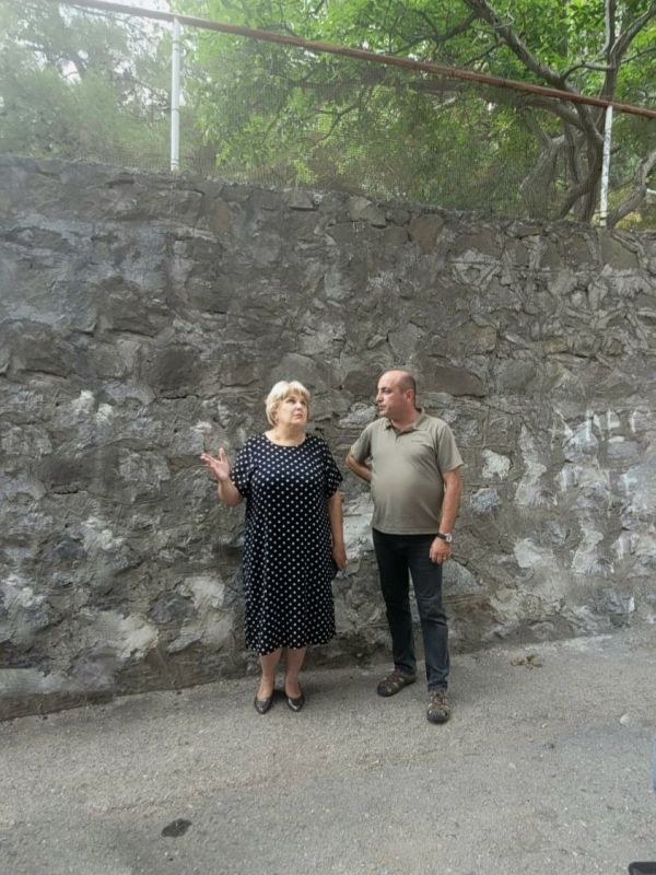 Галина Огнёва: Провела выезд с целью проверки работы управляющих компаний в пгт Галина Огнёва: Провела выезд с целью проверки работы управляющих компаний в пгт