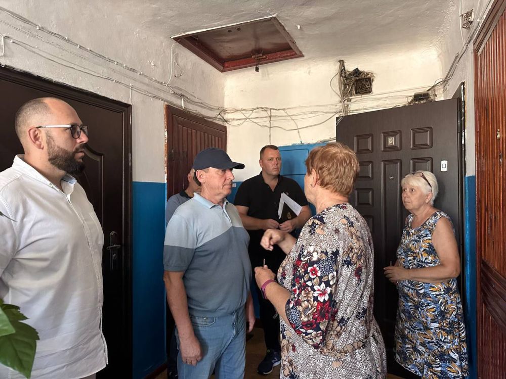 Юрий Гоцанюк: По итогам проверочных выездных мероприятий в Керчь даны поручения и поставлены задачи по оперативному решению проблемных вопросов Юрий Гоцанюк: По итогам проверочных выездных мероприятий в Керчь даны поручения и поставлены задачи по оперативному решению проблемных вопросов