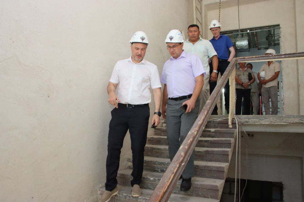 Заместитель руководителя Казначейства России Александр Суконкин с рабочим визитом посетил Республику Крым Заместитель руководителя Казначейства России Александр Суконкин с рабочим визитом посетил Республику Крым