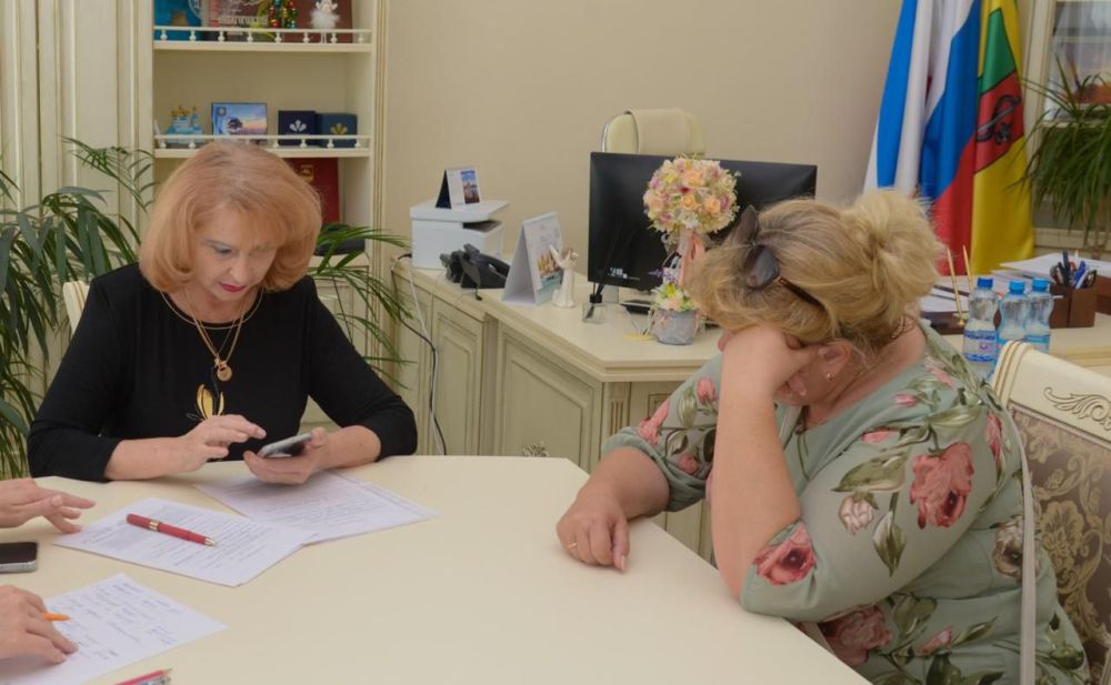 Эммилия Леонова: Провела очередной прием граждан по личным вопросам Эммилия Леонова: Провела очередной прием граждан по личным вопросам