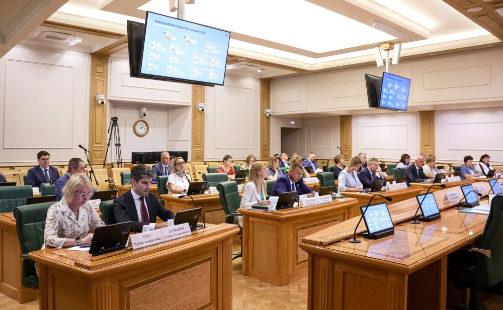 Комитете СФ по социальной политике обсудили вопросы пенсионного обеспечения жителей воссоединенных территорий Комитете СФ по социальной политике обсудили вопросы пенсионного обеспечения жителей воссоединенных территорий