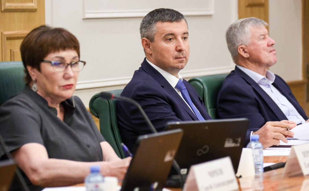 Комитете СФ по социальной политике обсудили вопросы пенсионного обеспечения жителей воссоединенных территорий Комитете СФ по социальной политике обсудили вопросы пенсионного обеспечения жителей воссоединенных территорий