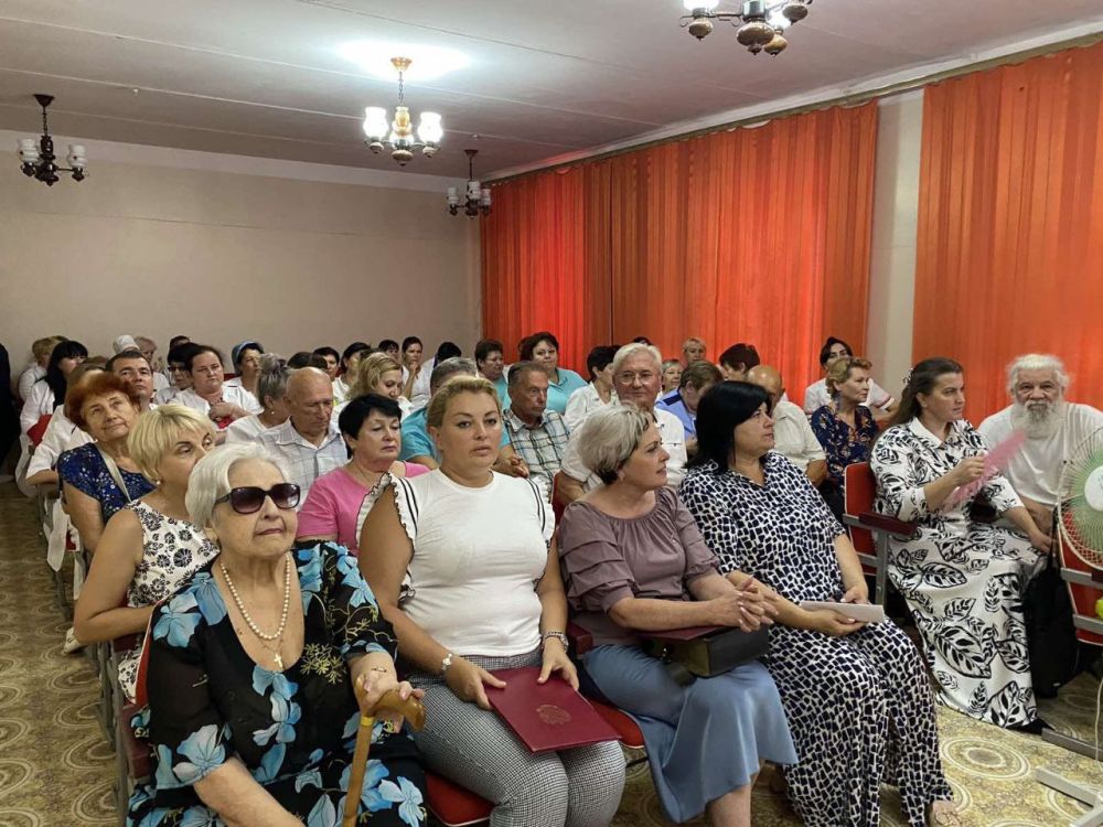 Ольга Урайкина: Совместно с депутатом Государственного Совета Республики Крым Василием Рогатиным, заместителем Председателя... Ольга Урайкина: Совместно с депутатом Государственного Совета Республики Крым Василием Рогатиным, заместителем Председателя...