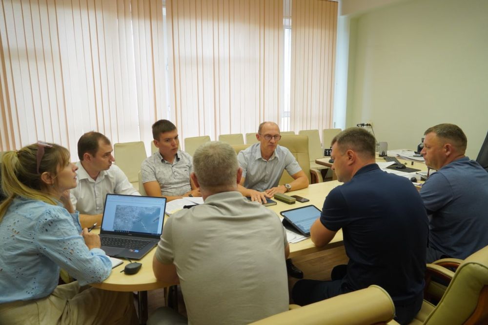 #экономика. Керчь с рабочим визитом посетил министр экономического развития Республики Крым Дмитрий ШЕРЯКО. Совместно с... #экономика. Керчь с рабочим визитом посетил министр экономического развития Республики Крым Дмитрий ШЕРЯКО. Совместно с...