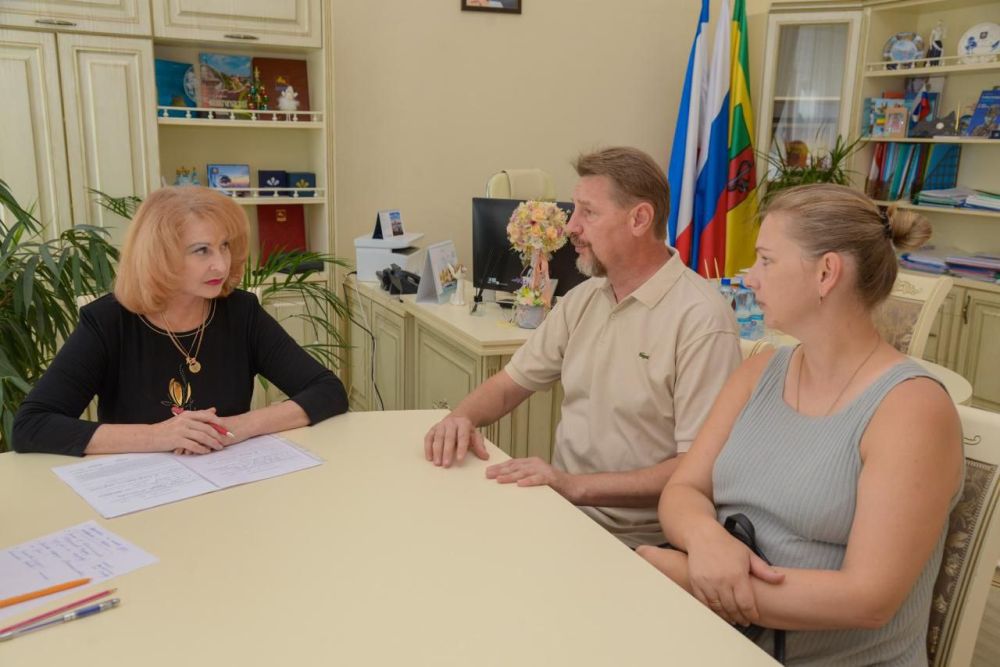 Эммилия Леонова: Провела очередной прием граждан по личным вопросам Эммилия Леонова: Провела очередной прием граждан по личным вопросам