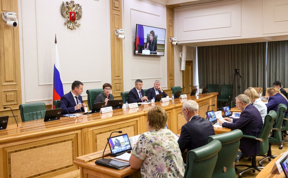 Комитете СФ по социальной политике обсудили вопросы пенсионного обеспечения жителей воссоединенных территорий Комитете СФ по социальной политике обсудили вопросы пенсионного обеспечения жителей воссоединенных территорий