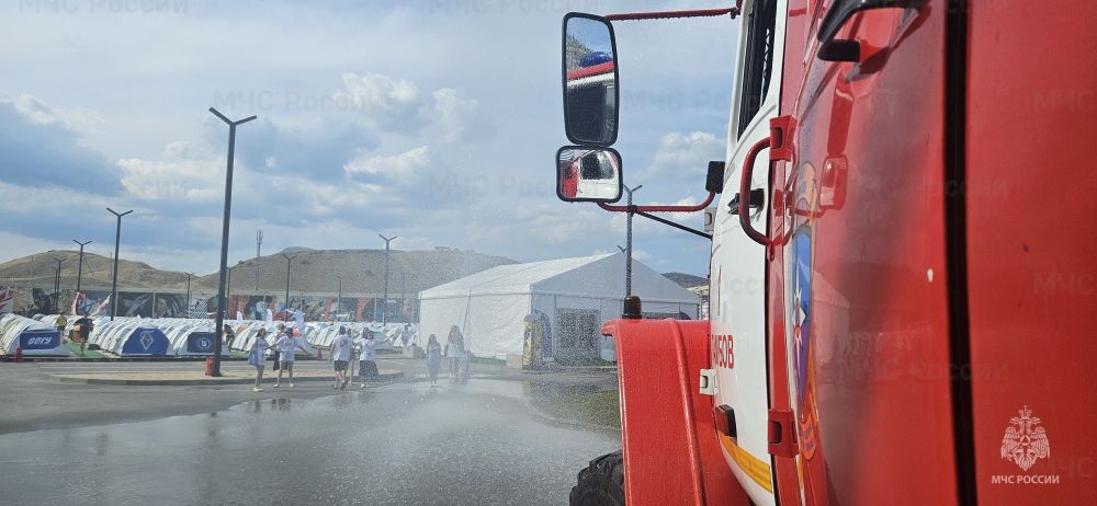 МЧС России обеспечивает безопасность фестиваля «Таврида.Арт» МЧС России обеспечивает безопасность фестиваля «Таврида.Арт»