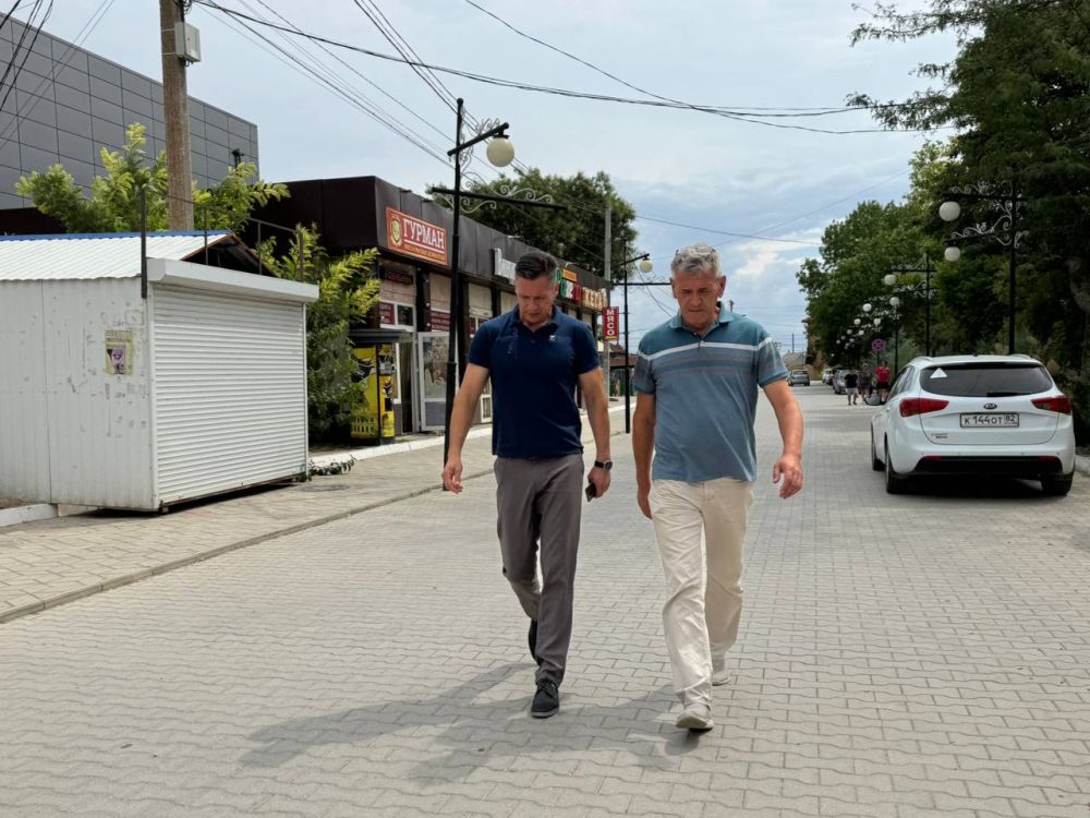 Александр Дудинов: Вместе с и.о. главы администрации Межводненского сельского поселения Альбертом Фарраховым осмотрели территории для уборки в Межводном. Это далеко не «серые» Александр Дудинов: Вместе с и.о. главы администрации Межводненского сельского поселения Альбертом Фарраховым осмотрели территории для уборки в Межводном. Это далеко не «серые»