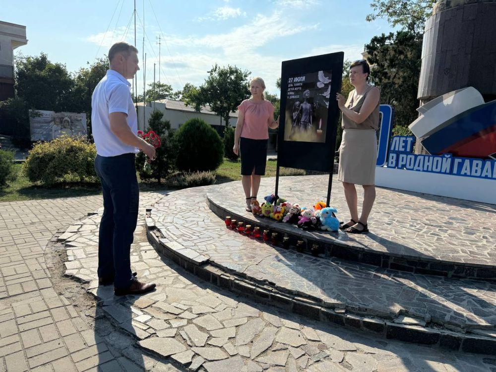 Александр Дудинов: Сегодня почтили память детей-жертв Донбасса Александр Дудинов: Сегодня почтили память детей-жертв Донбасса