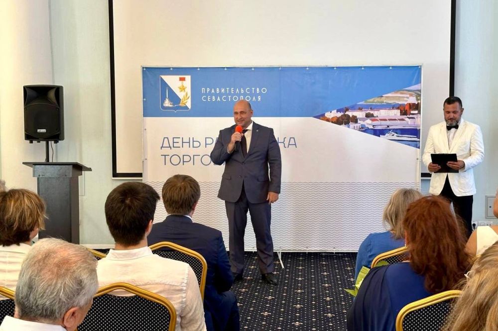 Владимир Немцев: 27 июля в России отмечается День работника торговли Владимир Немцев: 27 июля в России отмечается День работника торговли
