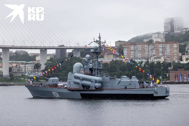 Александр Коц: День ВМФ в родном Владивостоке Александр Коц: День ВМФ в родном Владивостоке