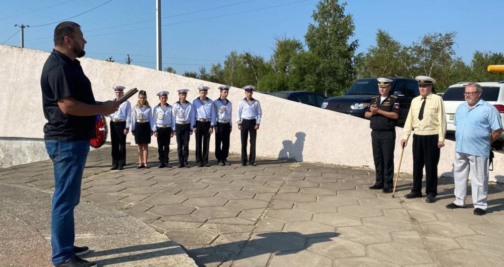Игорь Кастюкевич: В День военно-морского флота «Единая Россия» в Херсонской области поздравила ветеранов-моряков Игорь Кастюкевич: В День военно-морского флота «Единая Россия» в Херсонской области поздравила ветеранов-моряков