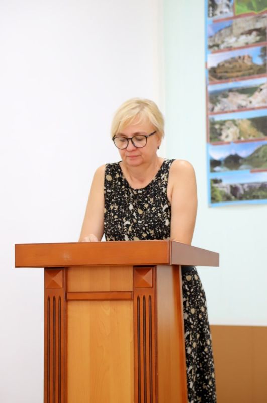 Людмила Пучкова: Под моим председательством, при участии сотрудников администрации и глав сельских поселений состоялось аппаратное совещание Людмила Пучкова: Под моим председательством, при участии сотрудников администрации и глав сельских поселений состоялось аппаратное совещание