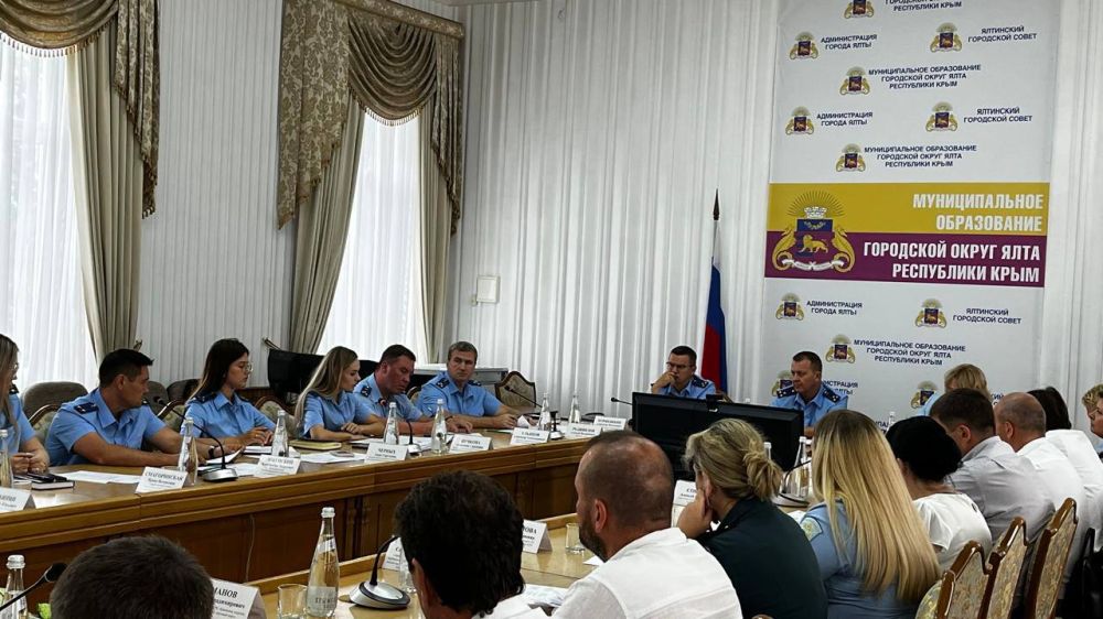 В минувшую пятницу, 26 июля 2024 года, под руководством первого заместителя прокурора республики Павла Смагоринского состоялось заседание межведомственной рабочей группы по защите прав предпринимателей В минувшую пятницу, 26 июля 2024 года, под руководством первого заместителя прокурора республики Павла Смагоринского состоялось заседание межведомственной рабочей группы по защите прав предпринимателей