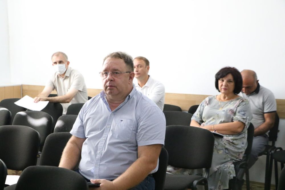 Ольга Урайкина: Сегодня заместитель Председателя районного совета Михаил Колкунов совместно с главой администрации... Ольга Урайкина: Сегодня заместитель Председателя районного совета Михаил Колкунов совместно с главой администрации...