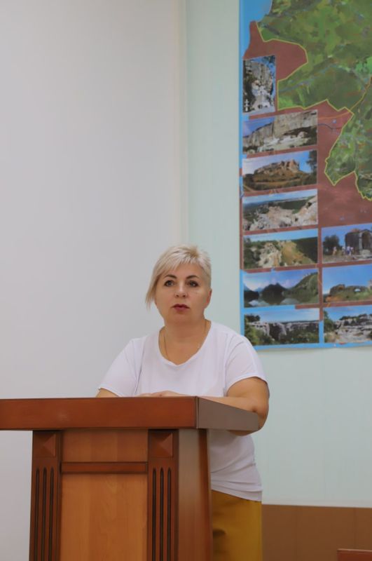 Людмила Пучкова: Под моим председательством, при участии сотрудников администрации и глав сельских поселений состоялось аппаратное совещание Людмила Пучкова: Под моим председательством, при участии сотрудников администрации и глав сельских поселений состоялось аппаратное совещание