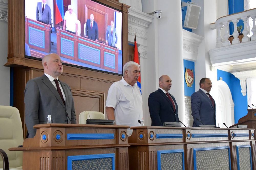 Владимир Немцев: Сегодня депутаты Законодательного Собрания города Севастополя закрыли последнюю сессию II созыва Владимир Немцев: Сегодня депутаты Законодательного Собрания города Севастополя закрыли последнюю сессию II созыва