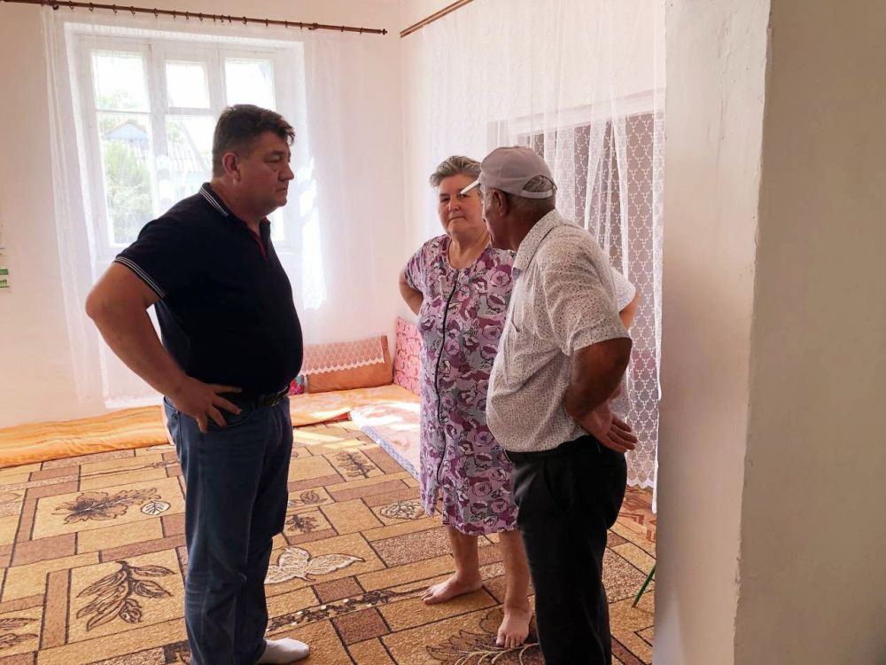 Айдер Типпа: Неделю начал с визита сел Амурское и Найдёновка Красногвардейского района Айдер Типпа: Неделю начал с визита сел Амурское и Найдёновка Красногвардейского района